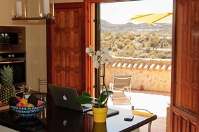 Beautiful 4-bed House in Campo de Ricote