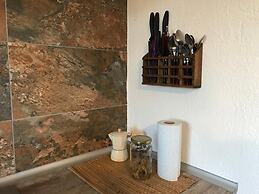 Aurora 2-bed Cottage - Sleeps 4 - Montseny Park