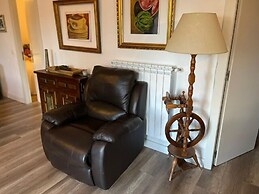 Aurora 2-bed Cottage - Sleeps 4 - Montseny Park