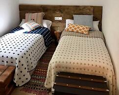 Aurora 2-bed Cottage - Sleeps 4 - Montseny Park