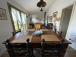 Aurora 2-bed Cottage - Sleeps 4 - Montseny Park