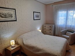 Comfortable 3-bed House, Santiago de la Ribera