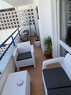 Fabulous Front Line 3-bedroom Apartment in Mojacar