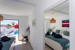 Remarkable 5-bed Villa in Playa Blanca