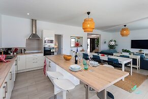 Remarkable 5-bed Villa in Playa Blanca