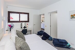 Remarkable 5-bed Villa in Playa Blanca