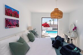 Remarkable 5-bed Villa in Playa Blanca