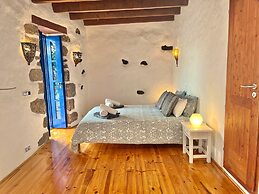 Finca/privategardens/doublebed/freep/tv/wifi