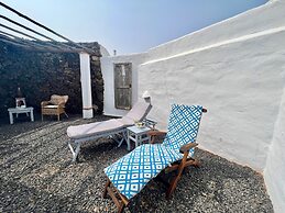 Finca/privategardens/doublebed/freep/tv/wifi