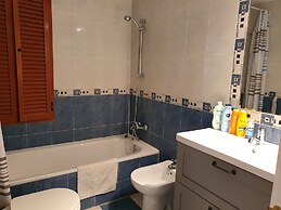 Seaview a Spectacular 3 bed 3 Bathroom Penthouse