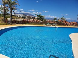 Seaview a Spectacular 3 bed 3 Bathroom Penthouse
