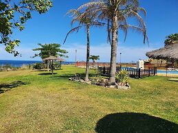 Seaview a Spectacular 3 bed 3 Bathroom Penthouse