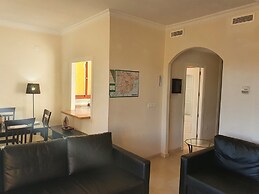 Seaview a Spectacular 3 bed 3 Bathroom Penthouse