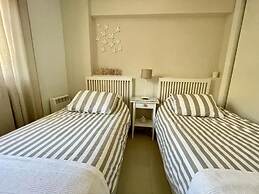 Lovely Townhouse With sea View