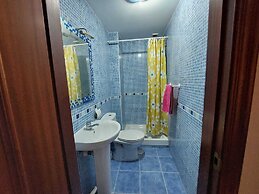 Beautiful 2-bed Apartment Next to Gibraltar