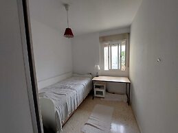 Beautiful 2-bed Apartment Next to Gibraltar