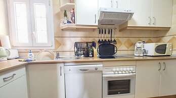 3 Bed Beach Apartment With Views Isla Canela