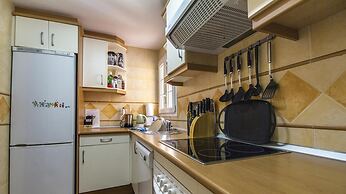 3 Bed Beach Apartment With Views Isla Canela