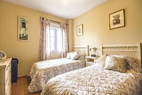 3 Bed Beach Apartment With Views Isla Canela