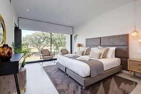 Modern Four Bedroom House With Golf Course Views