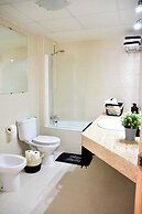 Manzanilla Penthouse - Private Jacuzzi, 5min Beach