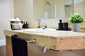 Manzanilla Penthouse - Private Jacuzzi, 5min Beach