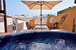 Manzanilla Penthouse - Private Jacuzzi, 5min Beach