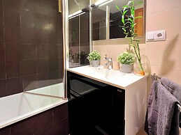 Valencia Oasis Retreat - 2 Bedroom Apartment