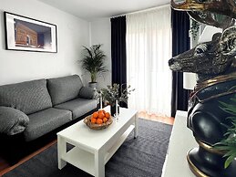 Valencia Oasis Retreat - 2 Bedroom Apartment