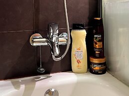 Valencia Oasis Retreat - 2 Bedroom Apartment