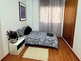 Valencia Oasis Retreat - 2 Bedroom Apartment