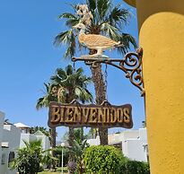 As055 Cosy 2 Bedroom, in the Green Palm Tree Oasis