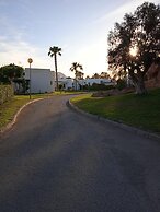 As055 Cosy 2 Bedroom, in the Green Palm Tree Oasis