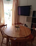 As055 Cosy 2 Bedroom, in the Green Palm Tree Oasis