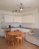 As055 Cosy 2 Bedroom, in the Green Palm Tree Oasis