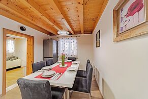 Holiday Home Luce with Pool