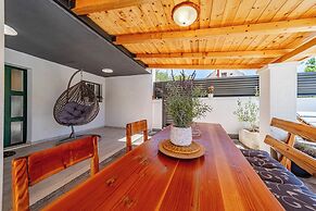 Holiday Home Luce with Pool