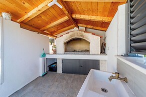 Holiday Home Luce with Pool