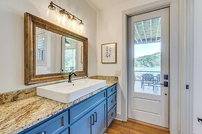 Lakefront Hiawassee Gem: Boat Dock w/ Rooftop Deck