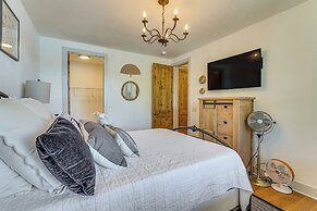 Lakefront Hiawassee Gem: Boat Dock w/ Rooftop Deck