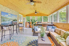 Family Home w/ Hot Tub: 1/2 Mi to Lake Milton
