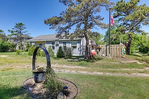 Coastal Truro Cottage - Close to Beaches & Ptown!