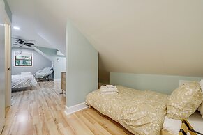 Maggie Valley Cottage w/ Hot Tub & Creek View!