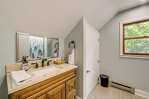 Maggie Valley Cottage w/ Hot Tub & Creek View!