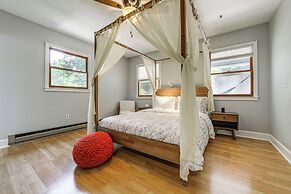 Maggie Valley Cottage w/ Hot Tub & Creek View!