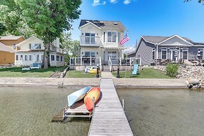 Waterfront Clarklake Escape - Deck, Dock & Views