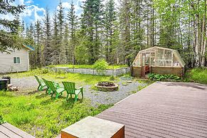 Roomy Log Cabin w/ Hot Tub, Walk to Kenai River!