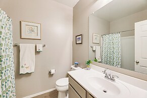 Quiet Casa Grande House Next to Villago Park!