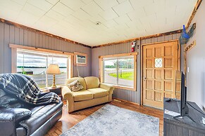 Wisconsin Lakeside Cottage w/ Deck, Views