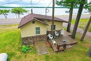 Wisconsin Lakeside Cottage w/ Deck, Views